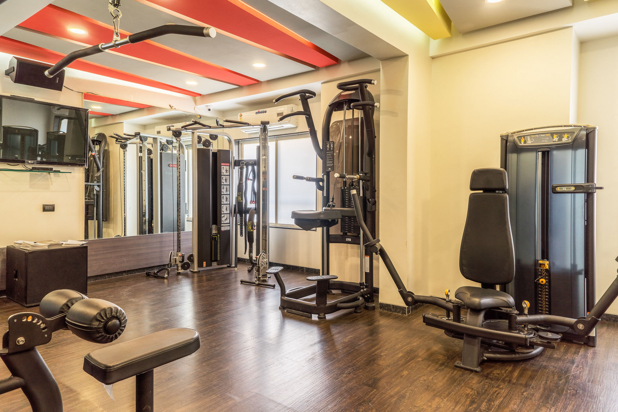 Hotel Treebo Trend Royal Kourt Aurangabad Esterno foto