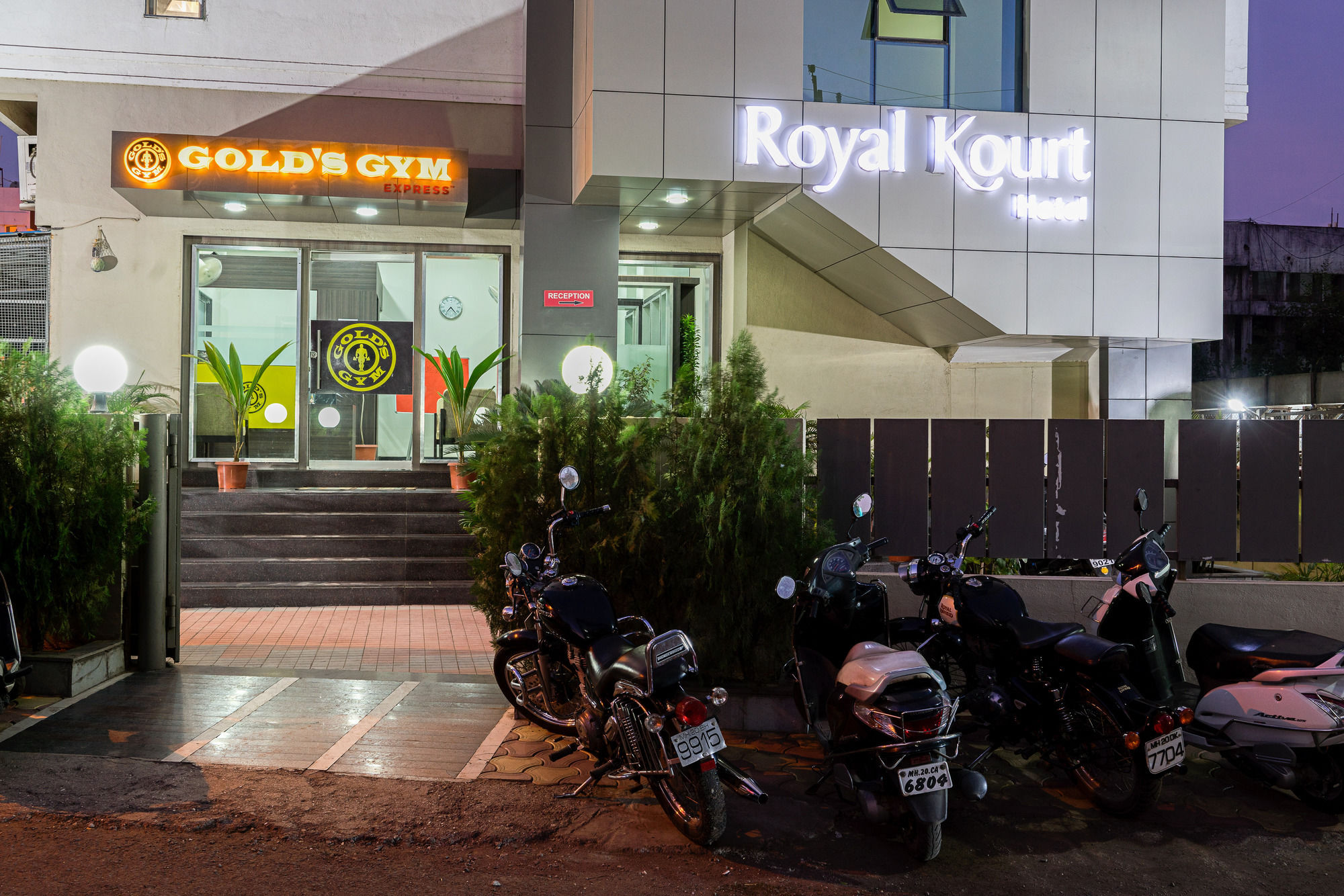 Hotel Treebo Trend Royal Kourt Aurangabad Esterno foto